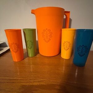 Tupperware Heritage vintage design pitcher and cup set retro nwot